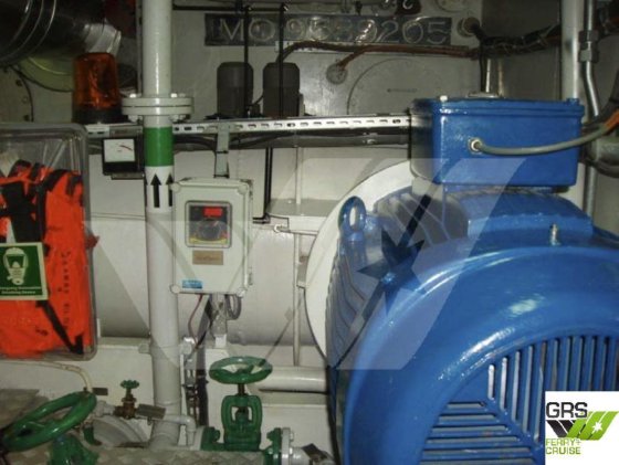 64米长42座邮轮出售