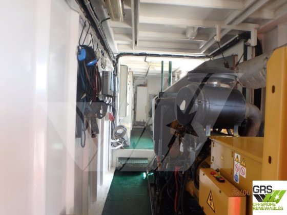 集装箱干船坞起重盖。550吨86米自升式平台出售