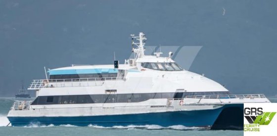 40m、435人乗りの客船を販売します