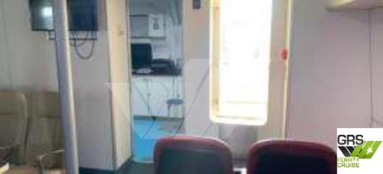 40m、304人乗りの客船を販売します