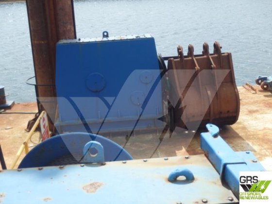 出售新停靠并涂漆的23米工作船