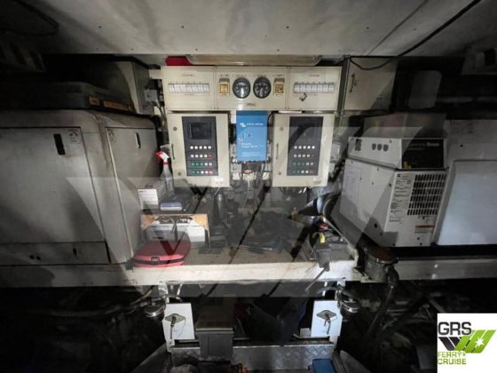 31m 12人乗りヨット販売中