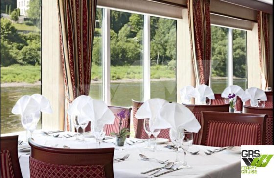 110m、98人乗りの宿泊船を販売します