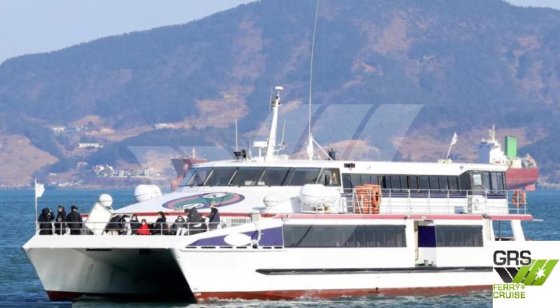 29m、285人乗りの客船を販売します