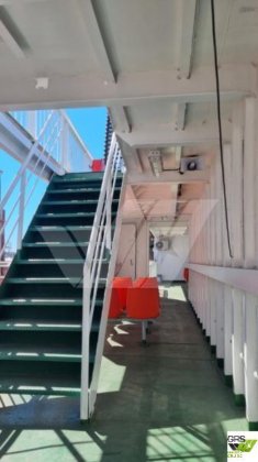 49mの旅客用RORO船を販売します