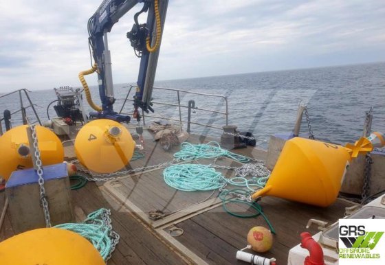 待售15米1.8吨起重机工作船