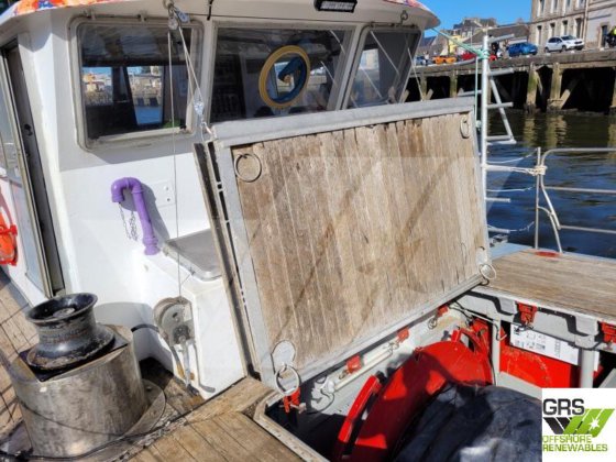 待售15米1.8吨起重机工作船