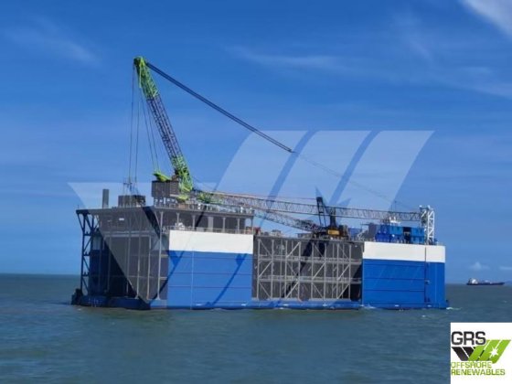 122米 36.58米 浮桥