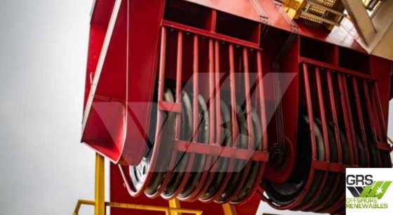 クレーン 1200トン オフショアクレーン / 欧州大陸外への販売