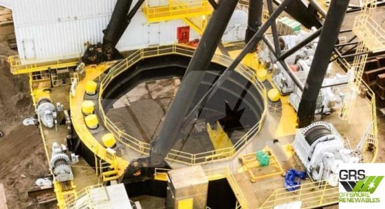 クレーン 1200トン オフショアクレーン / 欧州大陸外への販売