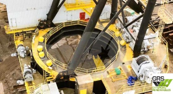 クレーン 1200トン オフショアクレーン / 欧州大陸外への販売