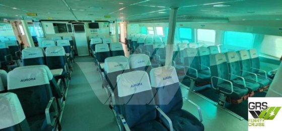 40m、320人乗りの客船を販売します