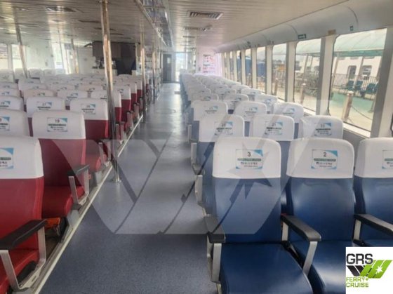 40m、320人乗りの客船を販売します