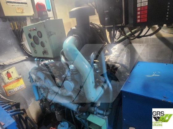 出售40米320座客船