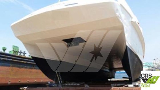 出售40米320座客船