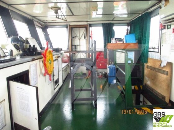 現状有姿、ベースあり、49m揚陸艇販売中