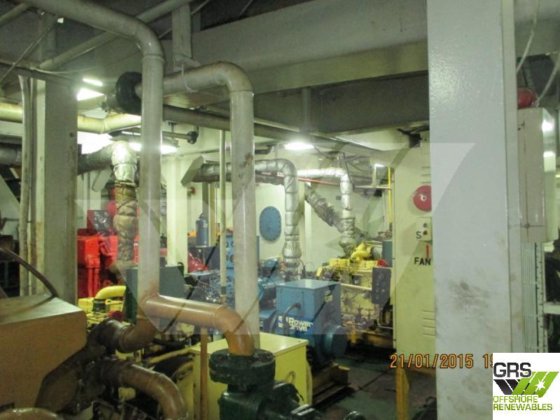 現状有姿、ベースあり、49m揚陸艇販売中