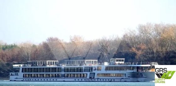 出售135米内河船