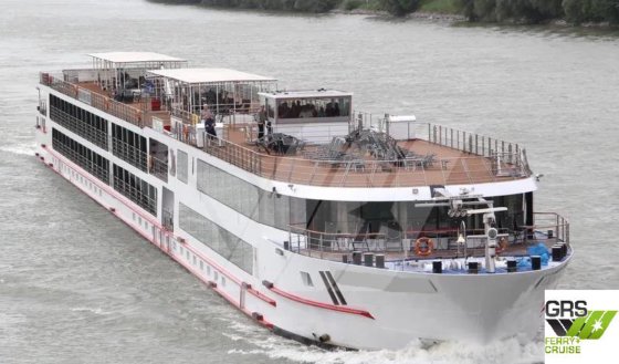 出售135米内河船