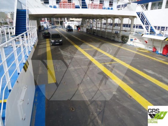 76mの旅客用RORO船を販売します