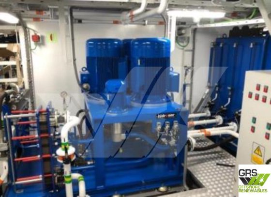 出售34米养鱼支援船