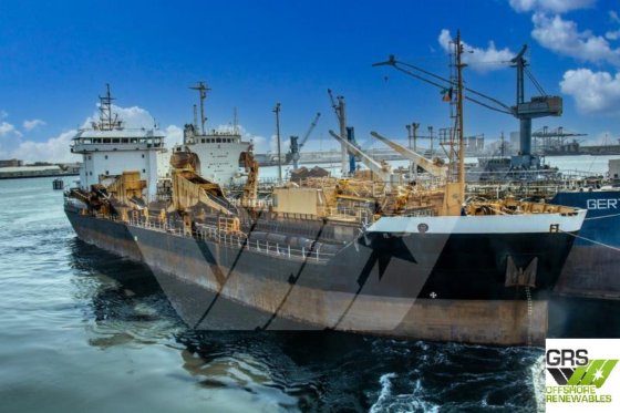 99mの牽引式吸引ホッパー浚渫船販売中