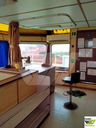 出售88米甲板货船