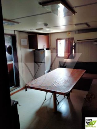 出售88米甲板货船