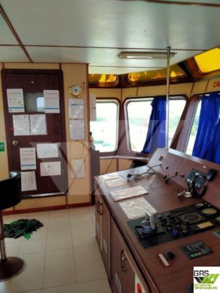 出售88米甲板货船