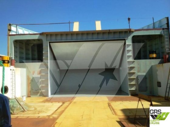 100米 载客量600人