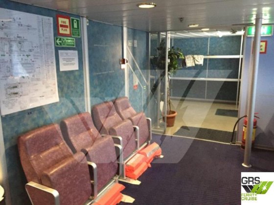 41m、267人乗りの客船を販売します