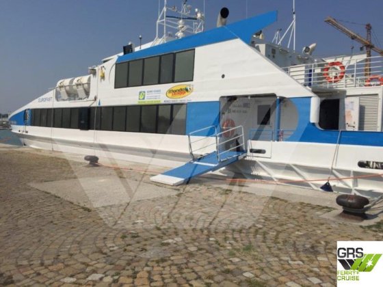 出售41米267座客船