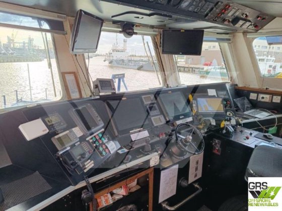 27m、15ノットの調査船を販売します