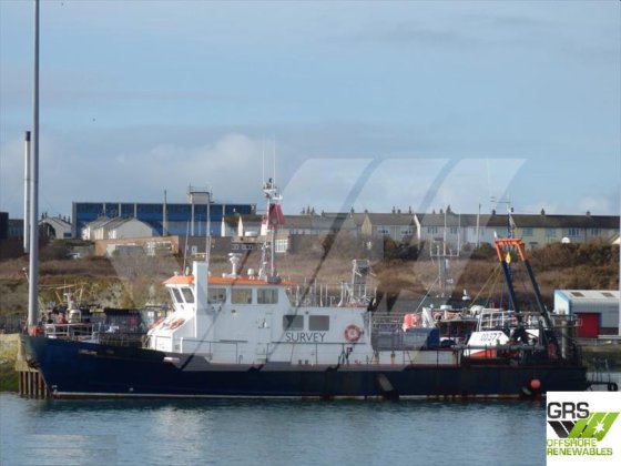 27m、15ノットの調査船を販売します