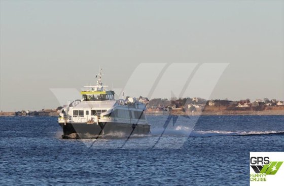 出售24米125座客轮