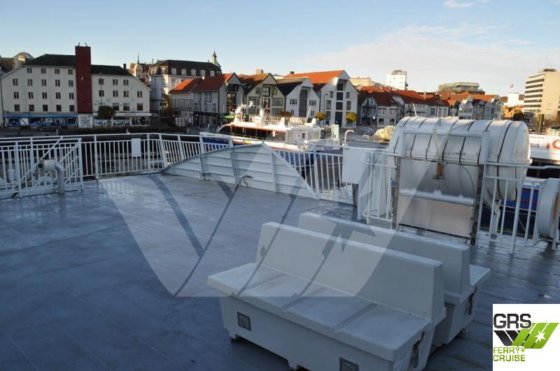 出售24米125座客轮