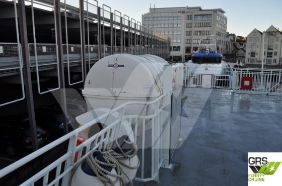 出售24米125座客轮