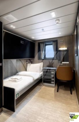 105米 215 乘客 普通货物