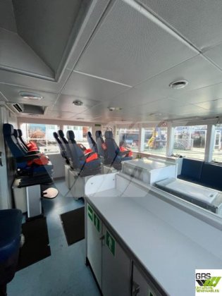 出售19米12座船员转运船