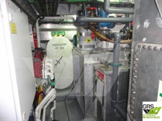 出售28米36座船员转运船