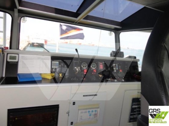 出售28米36座船员转运船