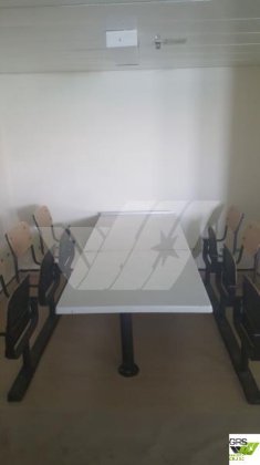 出售一艘113米客滚船