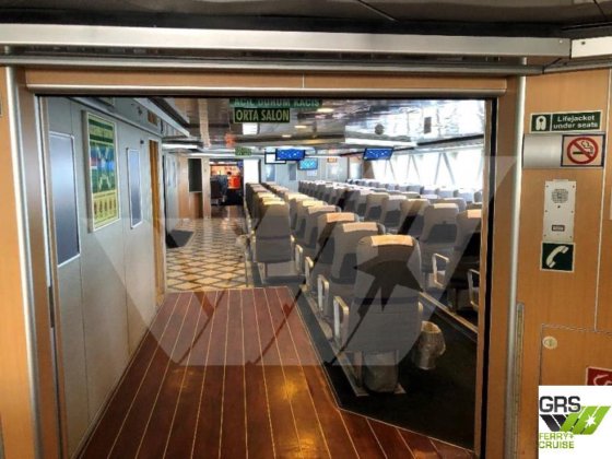 87米 载客量800人