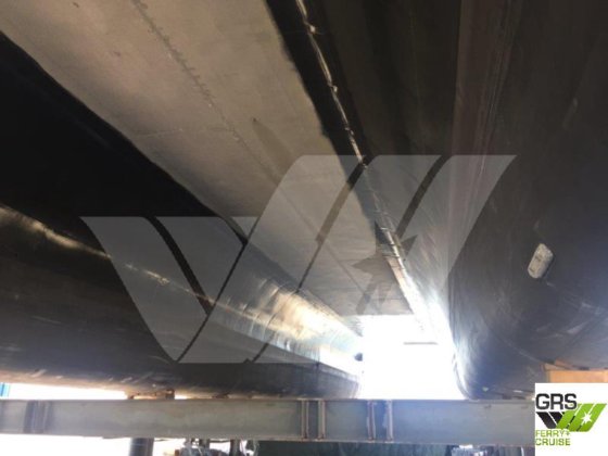 56m、450人乗りの客船を販売します