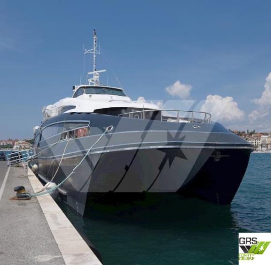 出售一艘56米450座客船