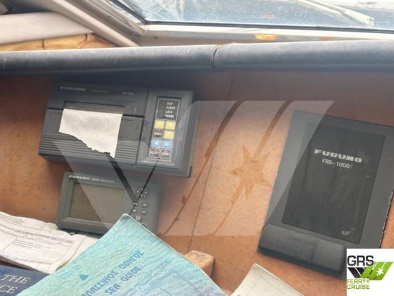 30m 10人乗りヨット販売中