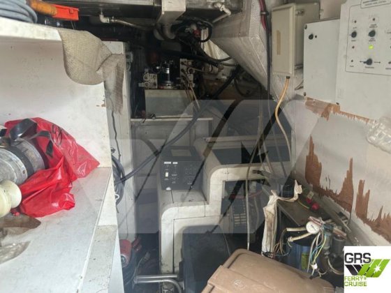 30米10座游艇出售