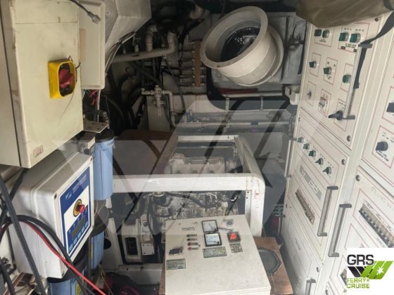 30m 10人乗りヨット販売中