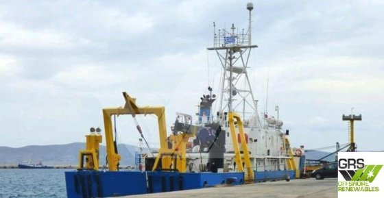 47m 9ノットの調査船を販売します