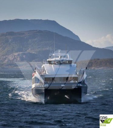 出售41米351座客船